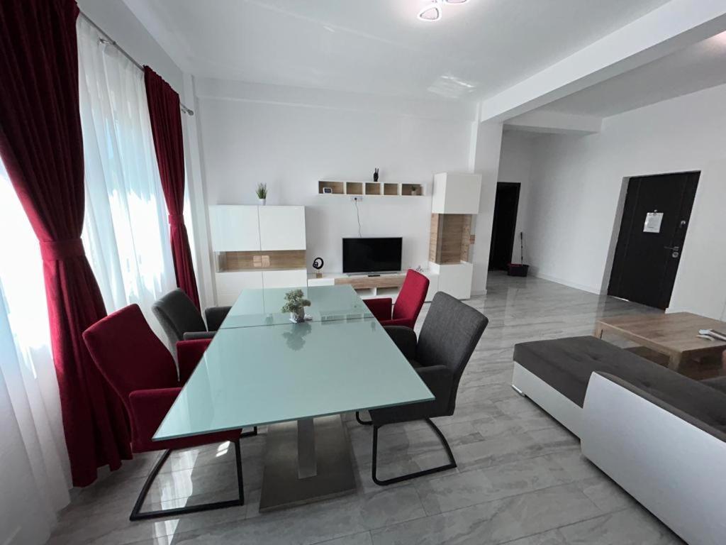 Marvellous Aparthotel With Master Apartments سوتْشافا المظهر الخارجي الصورة